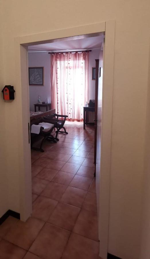 Hotel La Casa in Piazza Gubbio Esterno foto