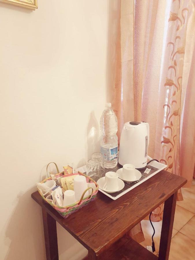Hotel La Casa in Piazza Gubbio Esterno foto